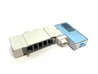 USED SMC SOLENOID VALVE 4/5-PORT 0.15~0.7MPA