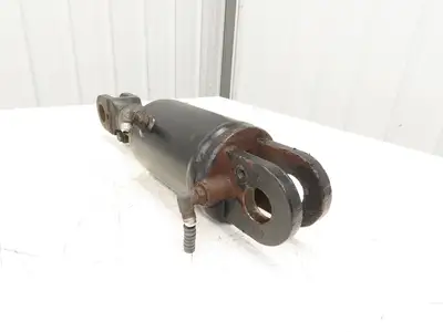 Yale 8503580 Forklift Hydraulic Tilt Cylinder Removed From ERC100HHN