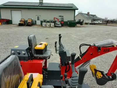ZJZ-08 MINI EXCAVATOR ORANGE