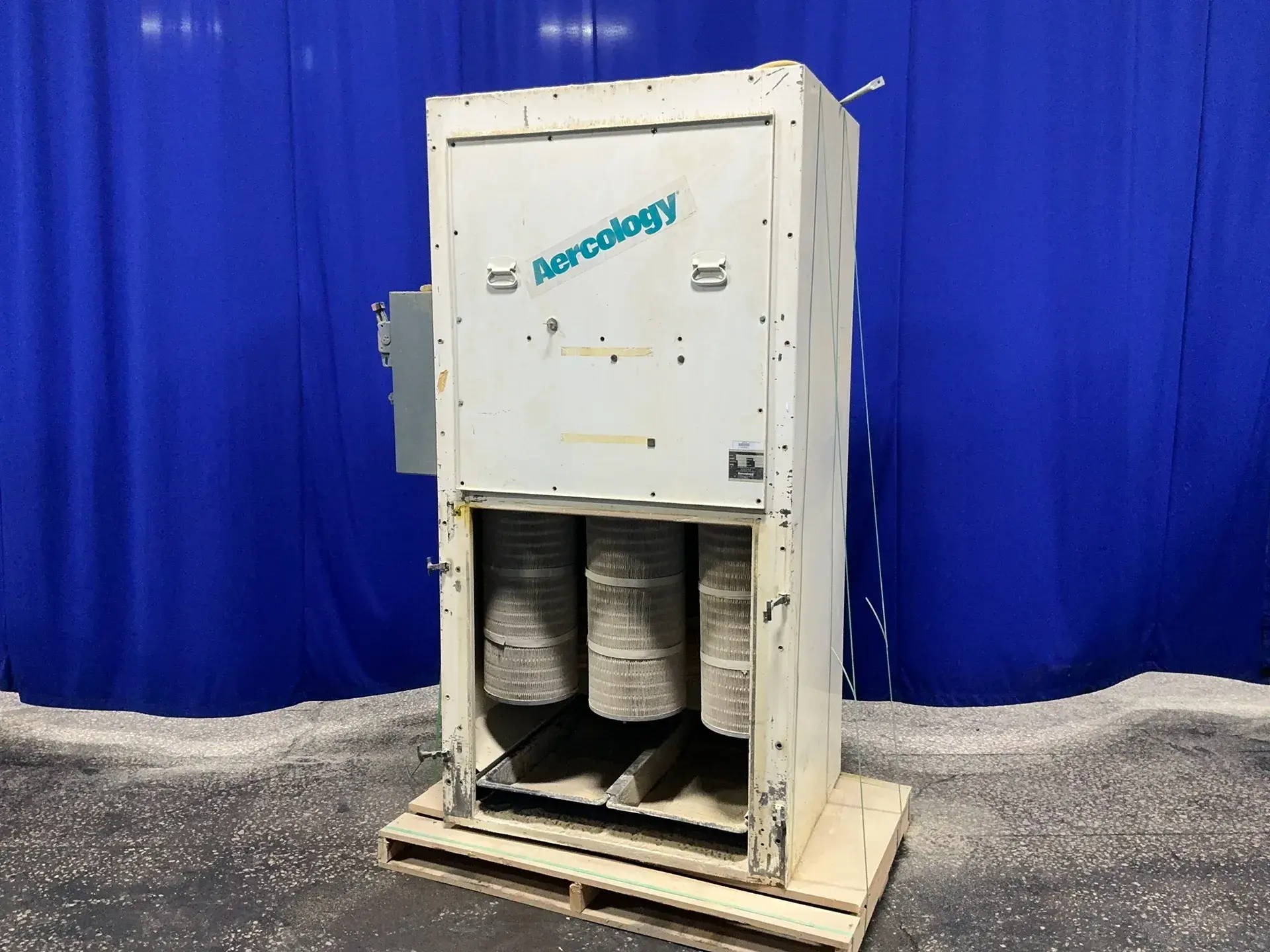 Used AERCOLOGY AERBOOTH Dust Collectors Ohio US | HGR 24 #1322779