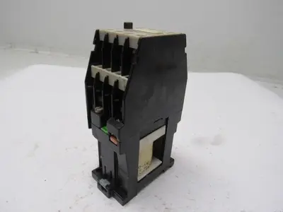 Siemens 3TB4017-0B Contactor 24VDC Coil