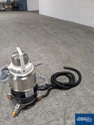 USED Nilfisk Nilfisk Advance America Vacuum, Model IVT1000CR
