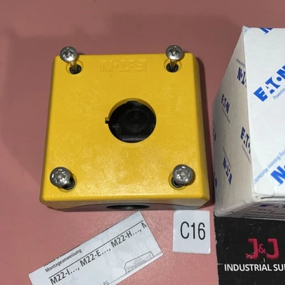 Eaton Moeller Push Button Enclosure M22-IY1-PG Fast Shipping +Warranty