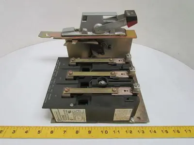 Telemecanique D10S2 60 Amp Disconnect Switch Assembly w/Handle 3-Pole