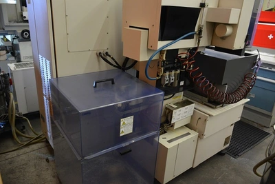 USED 1998 FANUC ROBOCUT