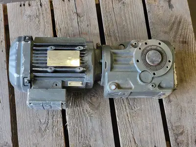 USED SEW-EURODRIVE KA37/T DRE80M4