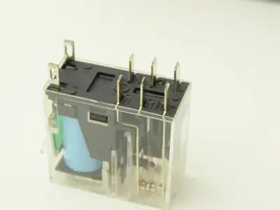Omron G2R-2-SND P2RF-08-PU Relay 24VDC Coil 5A Base 250V 6A Lot of 6