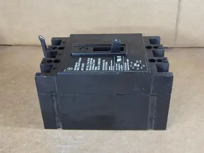 USED CUTLER-HAMMER MCP13300R