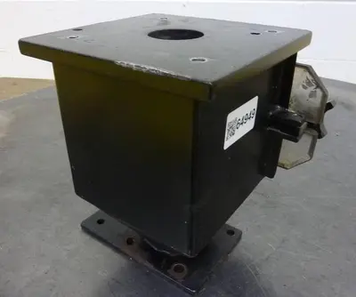 USED METAL FABRICATOR MAGNET949