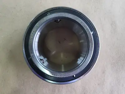 NEW NTN UC212-207D1