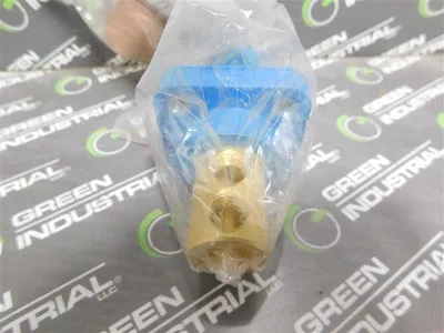 Hubbell HBLFRBL Single Pole Female Recpt. Screw Terminals Blue 400A 600VAC