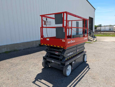 USED 2015 Skyjack SJ4626