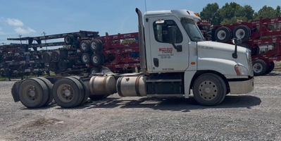 Used 2015 FREIGHTLINER CASCADIA Miscellaneous Trucks/Trailers Tennessee US | Revelation Machinery #1314595