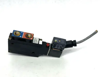 USED BÜRKERT SOLENOID VALVE 110-120VDC PMAX100PSI