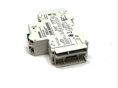 USED SIEMENS MINIATURE CIRCUIT BREAKER W/ AUXILIARY SWITCH 5ST3010‑0HG