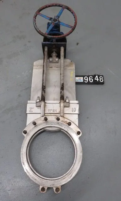 TL 18" knife gate valve, Hand Wheel Gear Operated