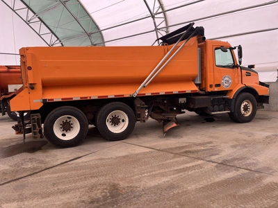 Used 2003 VOLVO VHD 6X4 Dump trucks Michigan US | Miedema Asset Management Group #1414286