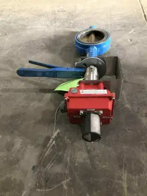WATTS 4″ Cast Iron Wafer Butterfly Valve w/ CF8M Disc 200PSI WOG