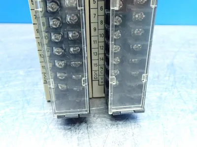 USED OMRON C200HOD212