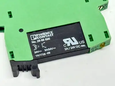 USED PHOENIX CONTACT RELAY SOCKET 2966058 W/ 2966595 RELAY 3A 24V