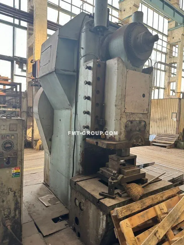 Used 1980 ŠMERAL LE 400 C C-Frame Presses SK | F.M.T. Group s.r.o. #1246041