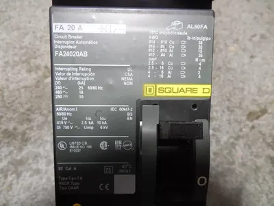 Square D FA24020AB I-Line Circuit Breaker 20 Amps 480VAC 2 Pole Green Face Used