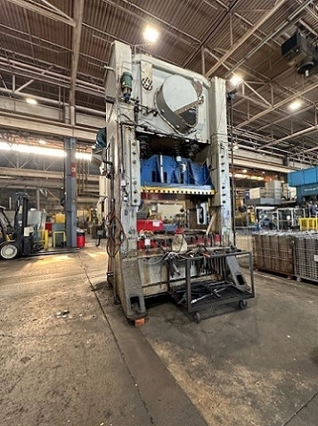 Used CLEARING _UNKNOWN_ Straight Side Presses New Jersey US | National Machinery Exchange #1498988