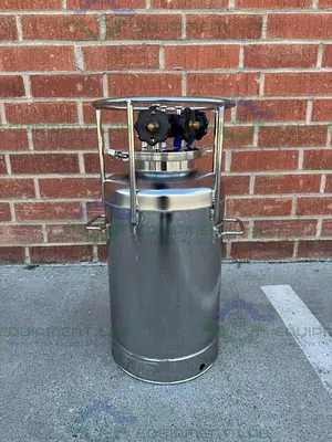 USED ALLOY PRODUCTS 10 LITER STAINLESS STEEL PROCESS / PRESSURE VESSEL 40 PSI