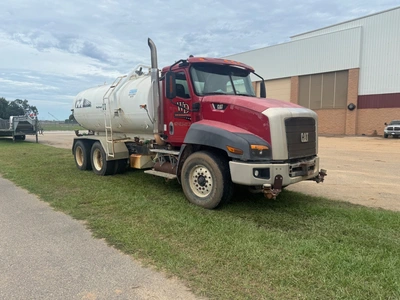 2012 CATERPILLAR CT13 Commercial trucks | Iron Listing (3)