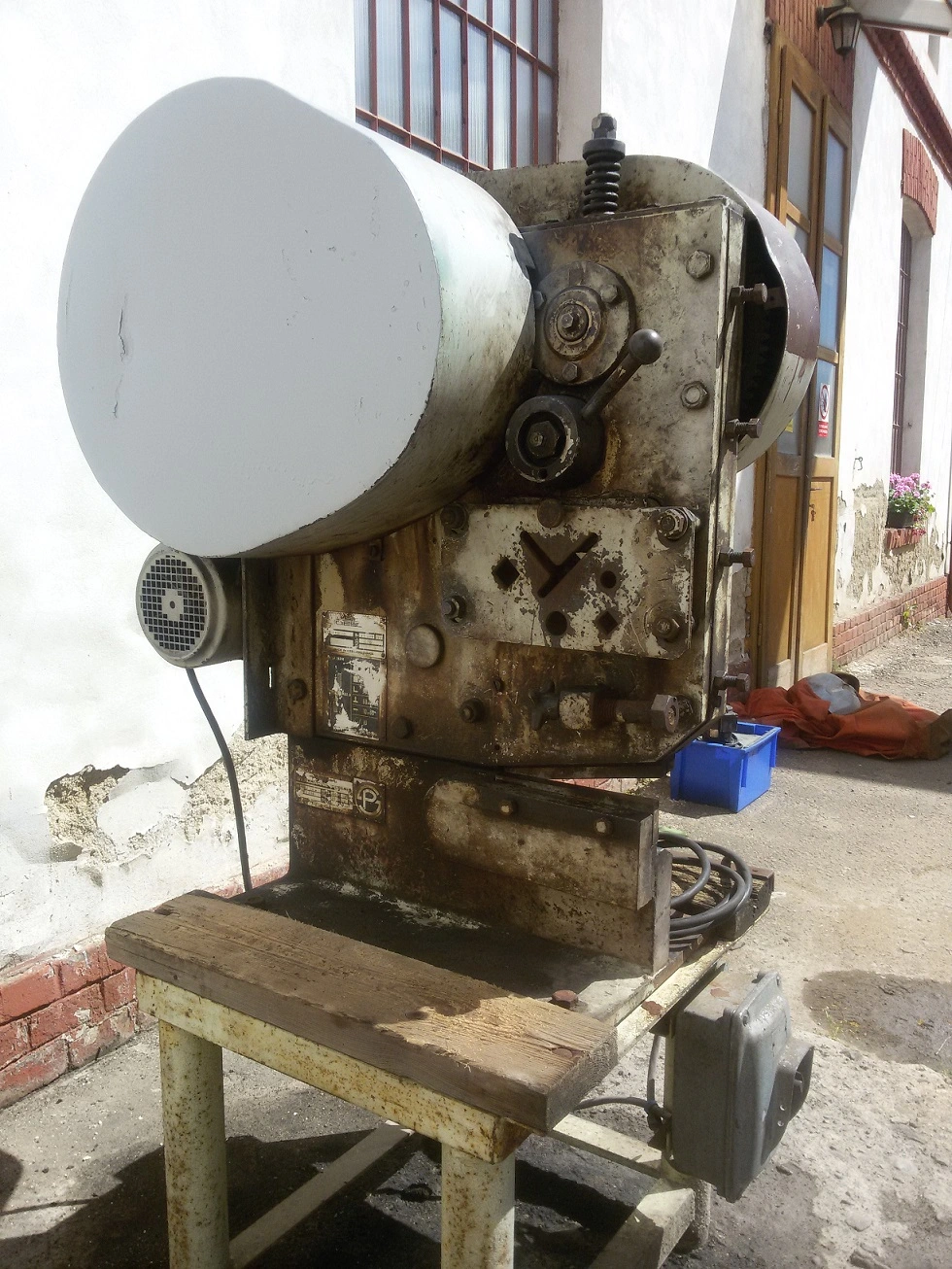 USED 1991 PIESOK NPM 10