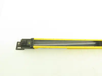 440L-T4J0640YD Guardmaster Guardshield Safety Light Curtain Transmitter 640mm