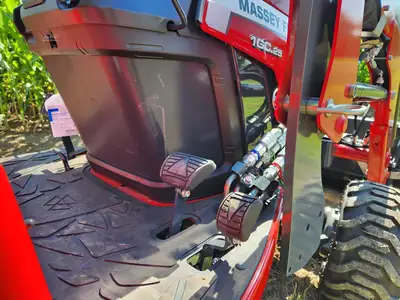 New | in-Stock 2025 MASSEY FERGUSON 1GC.25 Sub-Compact & Compact Tractors New York US | Abele Tractor #1343085