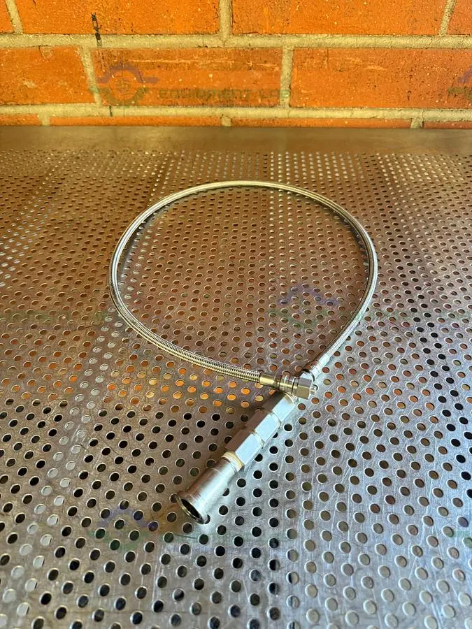 Used SWAGELOK SS-4CP4-10 CHECK VALVE W/ 42" STAINLESS STEEL BRAIDED HOSE 3/4" TO 1/2" Hoses California US | Equipment Lab #1427415