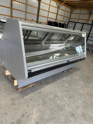 12-0060 Hussmann SMBT Meat and Deli Cases