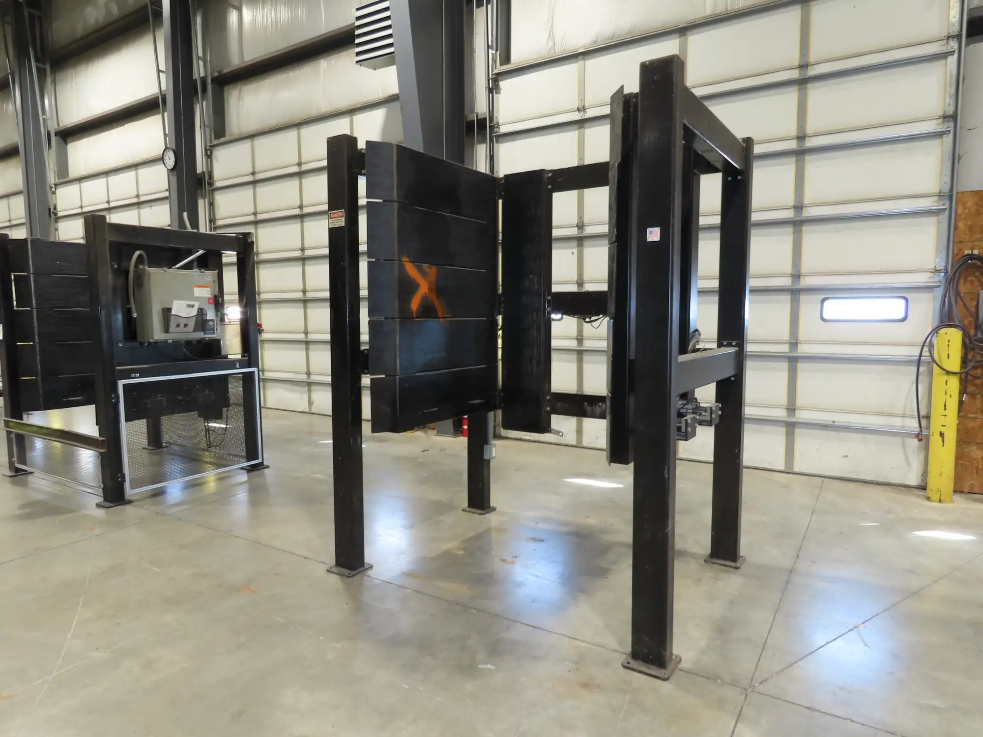 42"W x 48"L Pallet Feeder Dispenser for Robot Palletizer Conveyor 98"H