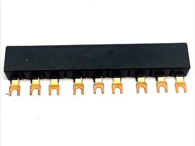Used Siemens 3-Phase Feeder Busbar 3 Breakers LOT OF 3 Circuit Breaker Parts Michigan US | Maverick Industrial Sales #1401816
