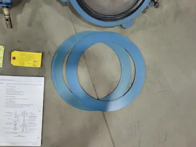 USED DEZURIK R2