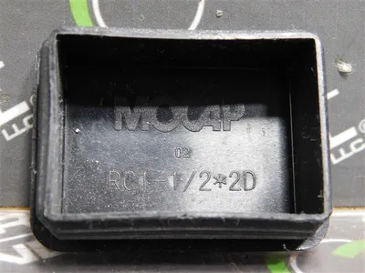 Lot of 25 Mocap RC1-1/2*2D Finishing Plugs for Rectangular Tubing 2"x1-1/2" New