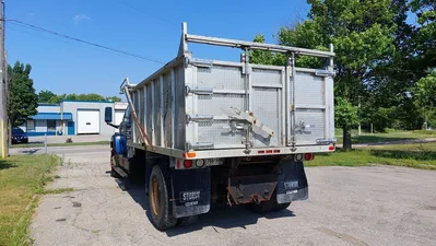 2005 GMC C7500 Dump Trucks | Platinum Group (9)