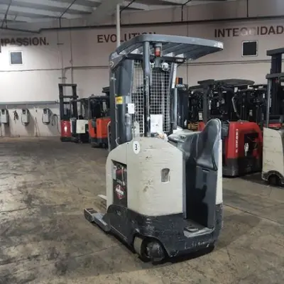 USED 2019 CROWN RR5725-45