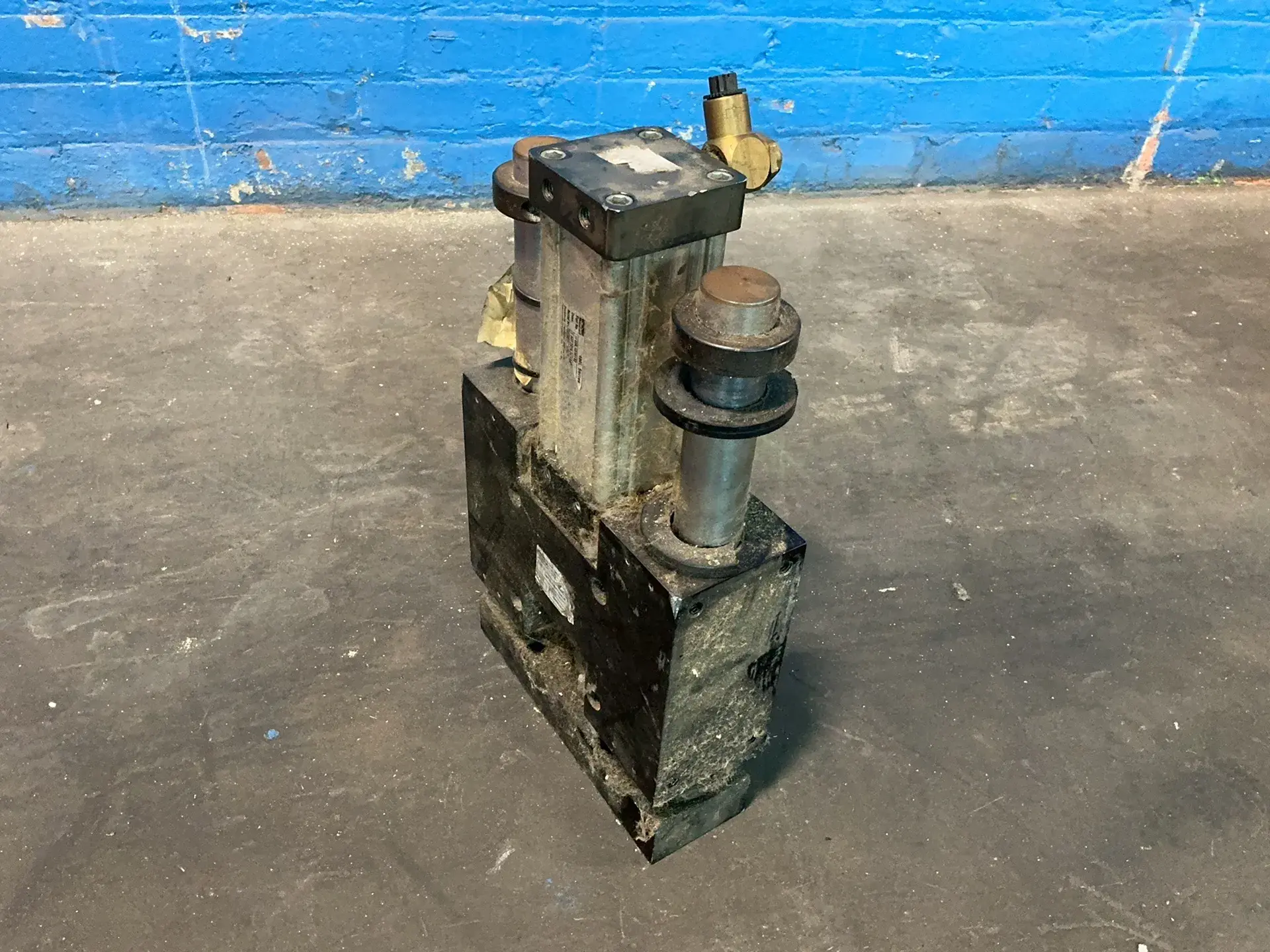 Used PARKER HBT2504B4T1G4LB Pneumatic Cylinders Ohio US | HGR 24 #1358957