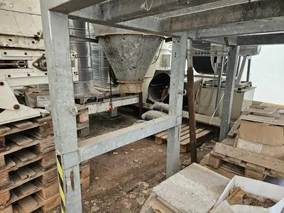 USED HOSOKAWA TWO-STAGE PLASTIC SHREDDING AND GRANULATION SYSTEM
