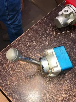 Used AFTERMARKET DIVERTING VALVE BOP ACCUMULATOR CONTROL Pump & Valve Parts Pennsylvania US | East West Machinery & Drilling #1415561