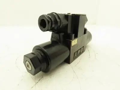 Tokimec Vickers DG4V-3-2C-M-P7-H-7-50 Hydraulic Directional Solenoid Valve 24V