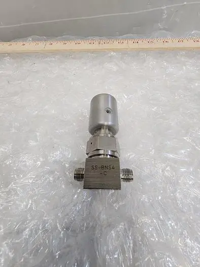 SWAGELOK SS-BNS4-C Bellows Sealed Valve