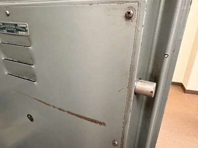 Used DIEBOLD 900 SERIES SAFE Safes Michigan US | Miedema Asset Management Group #1320800