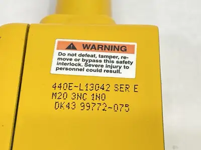 Used Allen-Bradley Ser. E Guardmaster Lifeline 4 Cable Pull Switch Relays & Switches Michigan US | Maverick Industrial Sales #1397812