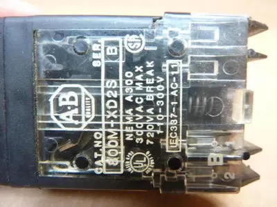 USED ALLEN BRADLEY 800MB-NX36