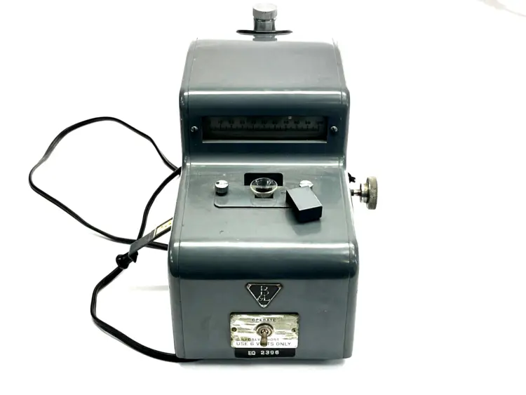 Used Bausch & Lomb 33-29-25 Refractometers Michigan US | Maverick Industrial Sales #1507375