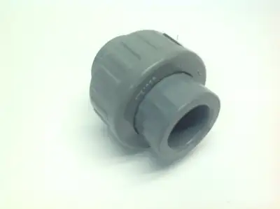 USED SPEARS CPVC 1/2" PIPE UNION NSF-61